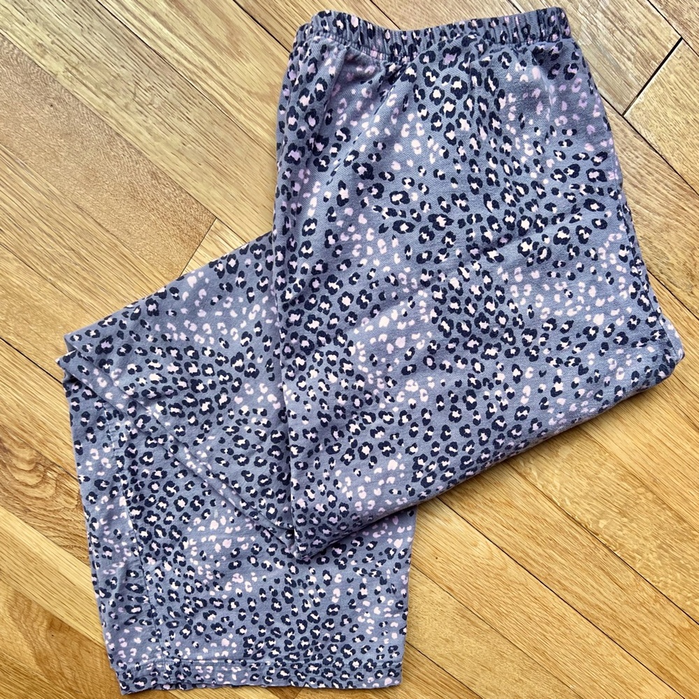 Cute Grey & Pink Cheetah Pajama Pants (L) Excellent Condition